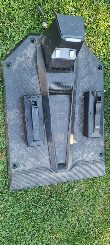 Ostali alati i mašine: EcoFlow robot kosilica sa pametnom stanicom za dokovanje i punjenje.Ne — 1