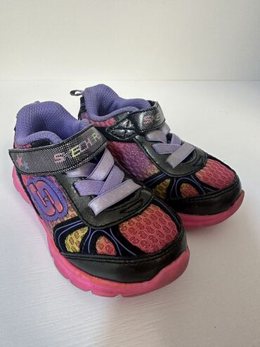обувь оригинал: Кроссовки sketchers для малышей, оригинал, размер 21, очень удобные, в