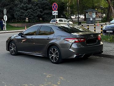 llumar: Toyota Camry: 2019 г., Автомат, Бензин, Седан — 4