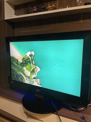 televizorlar işlənmiş: İşlənmiş Televizor LG LCD 32" HD (1366x768), Ünvandan götürmə