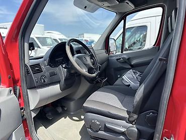 210 cdi: Легкий грузовик, Mercedes-Benz, Стандарт, 2 т, Б/у — 6