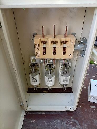 Ремонт и строительство: Elektrik paylama qutuları və avtomatlar Məhsul təsviri: - Material — 6