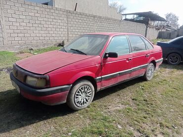 Volkswagen: Volkswagen Passat: 1991 г., 1.8 л, Механика, Газ, Седан