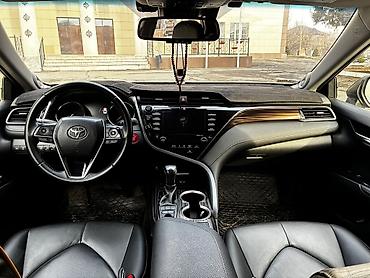 Toyota Camry: 2018 г., 2.5 л, Вариатор, Гибрид, Седан — 8