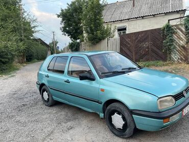 срочно срочно продам: Volkswagen ID.3: 1993 г., 1.6 л, Механика, Бензин, Хетчбек