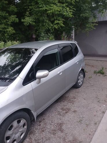 Honda: Honda Fit: 2004 г., 1.3 л, Вариатор, Бензин, Хэтчбэк