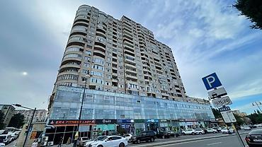 real emlak: 3 otaqlı, Yeni tikili, 147 kv. m — 1