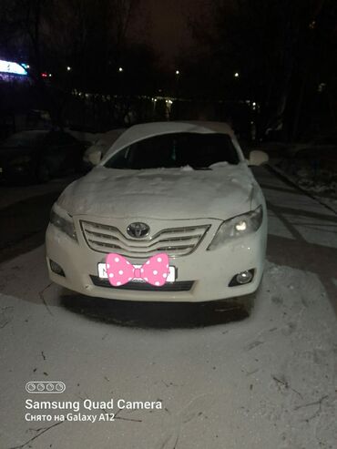 голыф 4: Toyota Camry: 2010 г., 2.4 л, Автомат, Бензин, Седан