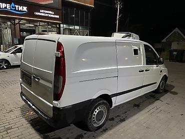 Транспорт: Mercedes-Benz Vito: 2009 г., 2.2 л, Дизель — 9