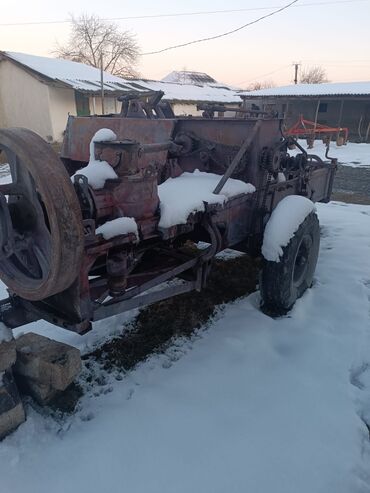 traktor altlıqlı ağ bosonojkalar: Pres bağlayanlar