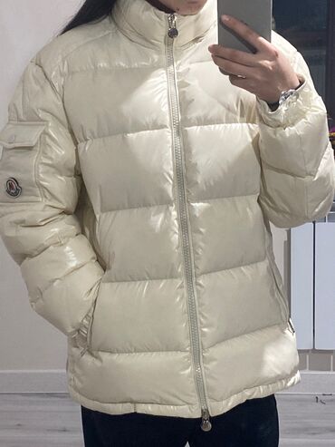 куртка moncler: Пуховик, Короткая модель, С капюшоном, M (EU 38)