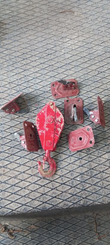 Digər texniki əl alətləri: Telfer və apalovka tutacağları - Şamaxinkada sürücüyə 40 manat verib — 4