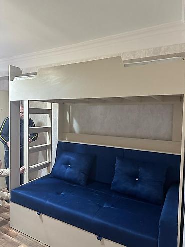 Uşaq və gənc otağı üçün dəstlər: Oğlan üçün, Yeni, Təknəfərlik çarpayı, Yazı masası, Dolab, Komod — 9