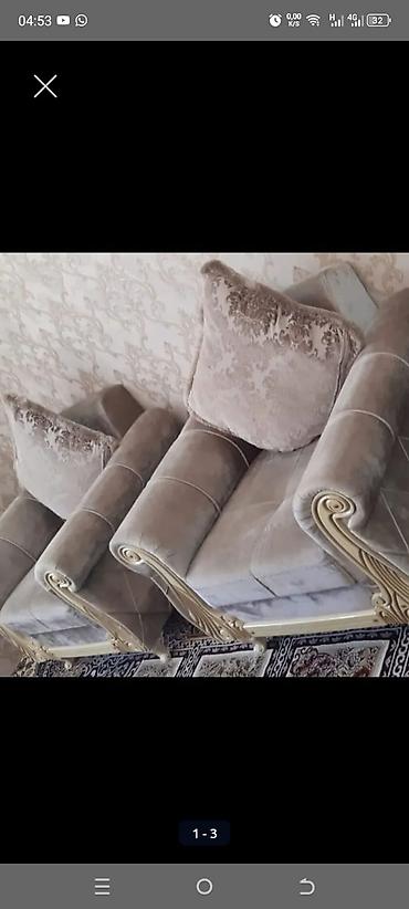 Klassik tərzli yumşaq mebel dəsti - Tərkibi: 1 ədəd divan və 2 ədəd