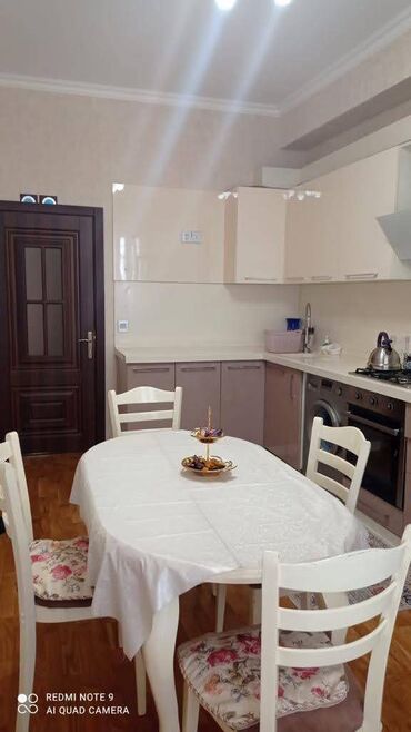 Yeni tikili: 8-ci kilometr, 3 otaqlı, Yeni tikili, m. Qara Qarayev, 110 kv. m — 6