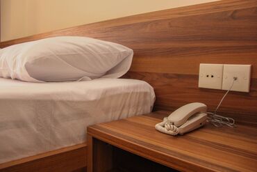 Otel və hostellər: Obyekt icarəyə verilir. Obyektin ümumi ərazisi 1.5 hektardi. 3 — 12