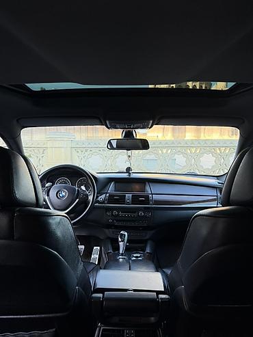 BMW: BMW X6 – ağ kuzov, qara interyer Xüsusiyyətlər: - Krossover-kupe — 6