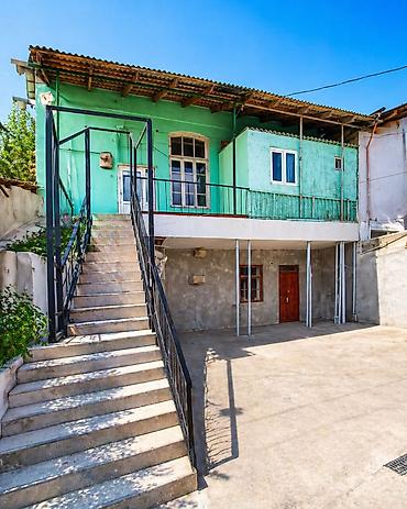 ev satilir tecili: 6 otaqlı, 114 kv. m, Orta təmir — 1