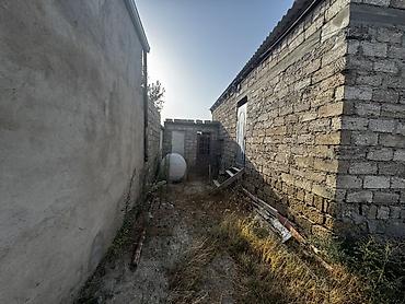 ev ucuz: Satılır: həyətyanı sahəsi və yarımçıq tikilisi olan fərdi yaşayış — 5