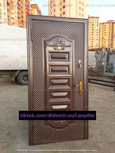 Giriş qapıları: Seyf qapılar Münasib qapılar Dəmir qapı Ev qapıları Çol qapısı -da lalafo.az — 23 Giriş qapıları: Seyf qapılar Münasib qapılar Dəmir qapı Ev qapıları Çol qapısı — 23
