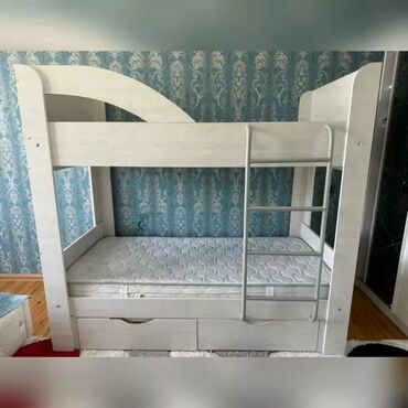 uşaq üçün matras: Uşaq kravatı. super veziyyetde ter temiz yeni kimi. Matras daxil. 650