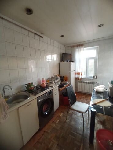 lalafo az sarayda evler: Сарай, 3 комнаты, Вторичка, 70 м²