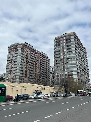 ev menzil: 2 otaqlı, Yeni tikili, 135 kv. m — 2