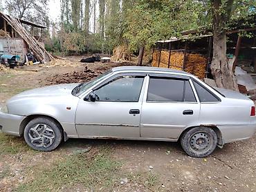 Chevrolet Nexia: 2010 г., Механика, Бензин, Седан