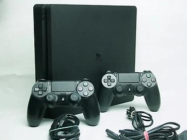 elektronska: U ponudi Sony Playstation 4. Konzola je SLIM model, odlično očuvana — 10