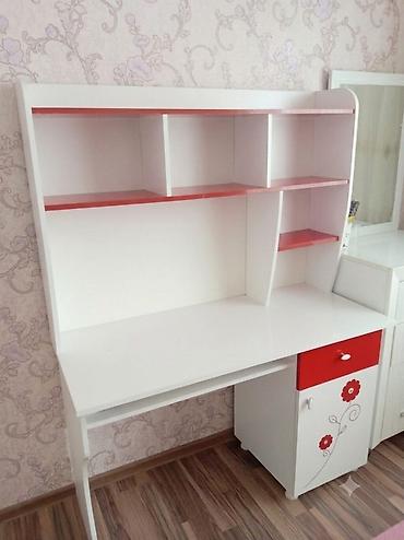 qız oğlan şekilleri: Qız uşağı üçün mebel dəsti – ağ/qırmızı dizayn Dəst tərkibi: - Tək — 3