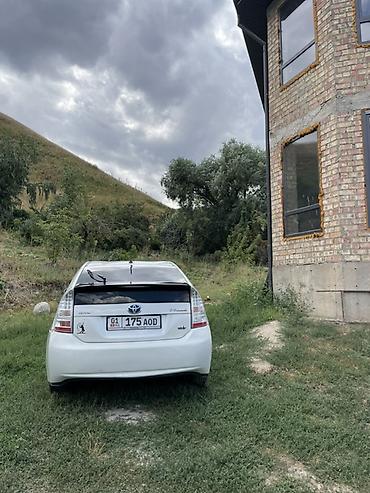 corolla 2018: Toyota Prius: 2011 г., Гибрид, Хэтчбэк — 7