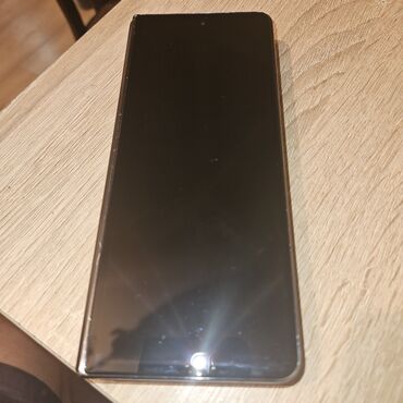 продаю самсунг телефон: Samsung Galaxy Z Fold 4, Колдонулган, 256 ГБ, түсү - Кара, 1 SIM, eSIM