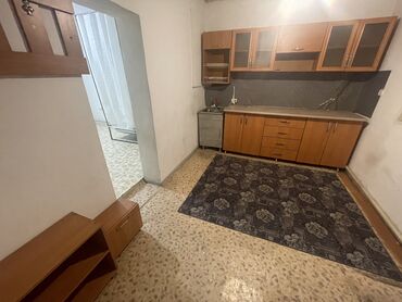 кыартира аренда: 1 бөлмө, Менчик ээси, Чогуу жашоосу жок, Жарым -жартылай эмереги бар