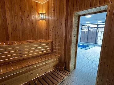 Долгосрочная аренда домов: 300 м², 5 комнат, Семейным — 17