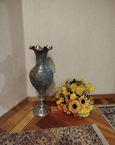 Ev üçün dekor: Bir vaza, Metal — 1