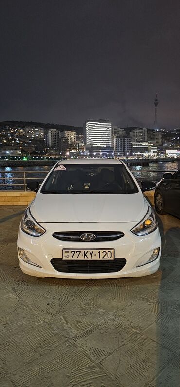 hunday tkson: Hyundai Accent: 1.4 l | 2015 il Sedan