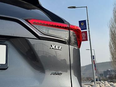 Toyota: Toyota RAV4: 2019 г., 2.5 л, Бензин, Кроссовер — 8