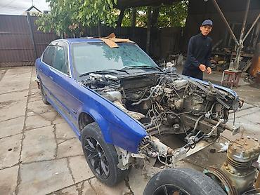 BMW: BMW 5 series: 1993 г., Седан — 2
