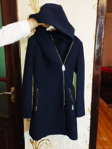 пальто женское: Пальто S (EU 36), цвет - Черный