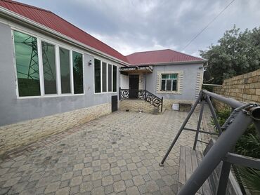 Bağ evlərinin satışı: Ceyranbatan, 100 kv. m, 4 otaqlı, Hovuzsuz, Kombi, Qaz, İşıq