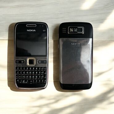 телефон флай фс458: Nokia E72, цвет - Черный, Кнопочный