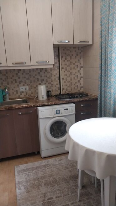 Посуточная аренда квартир: 1 комната, Постельное белье, Кондиционер, Парковка — 10