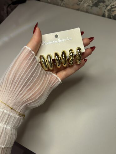 Bijuteriya dəstləri: Her biri endirimde — 4