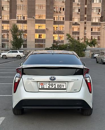 corolla s: Toyota Prius: 2016 г., 1.8 л, Вариатор, Гибрид, Универсал — 5