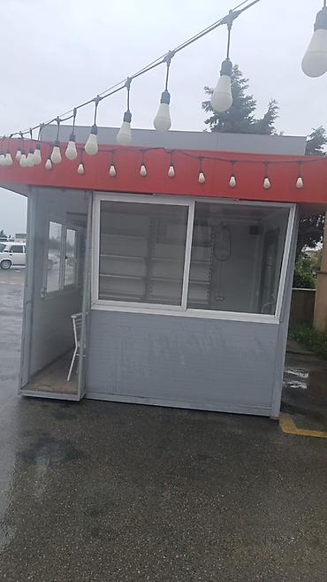 Budkalar, köşklər: Satış üçün mobil ticarət/kiosk pavilyonu - Ölçü: təxmini 3x4 m — 1