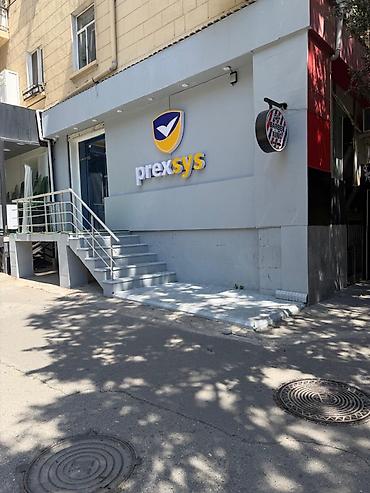 premium emlak: Nərimanov rayonunun mərkəzində, piyada axınının çox olduğu küçədə — 1