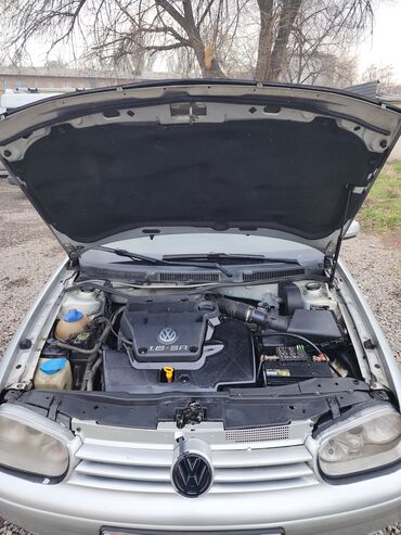 Volkswagen: Volkswagen Golf: 1998 г., 1.6 л, Механика, Бензин, Хэтчбэк — 9