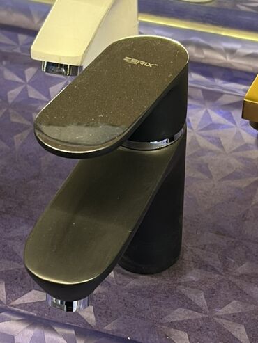 маркеры touch: Смеситель для умывальника ZERIX, однорычажный - Современный дизайн