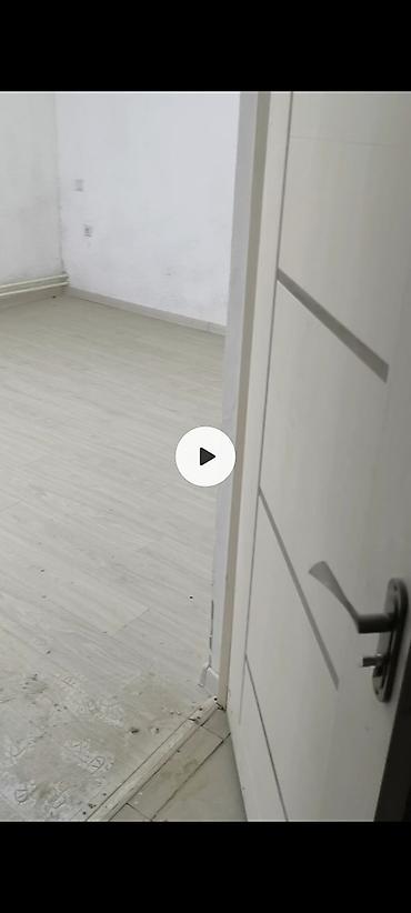 хоз постройки: Аренда офисов, 30 м², В жилом комплексе, С отдельным входом — 2