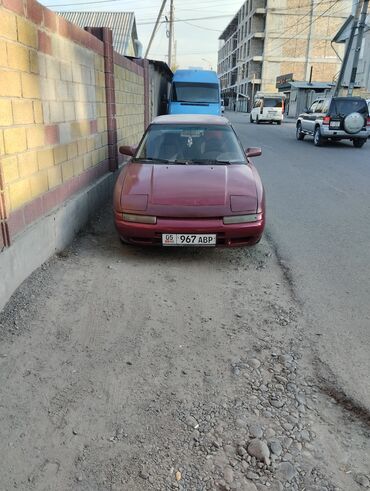 мазда 324: Mazda 323: 1993 г., 1.6 л, Механика, Бензин